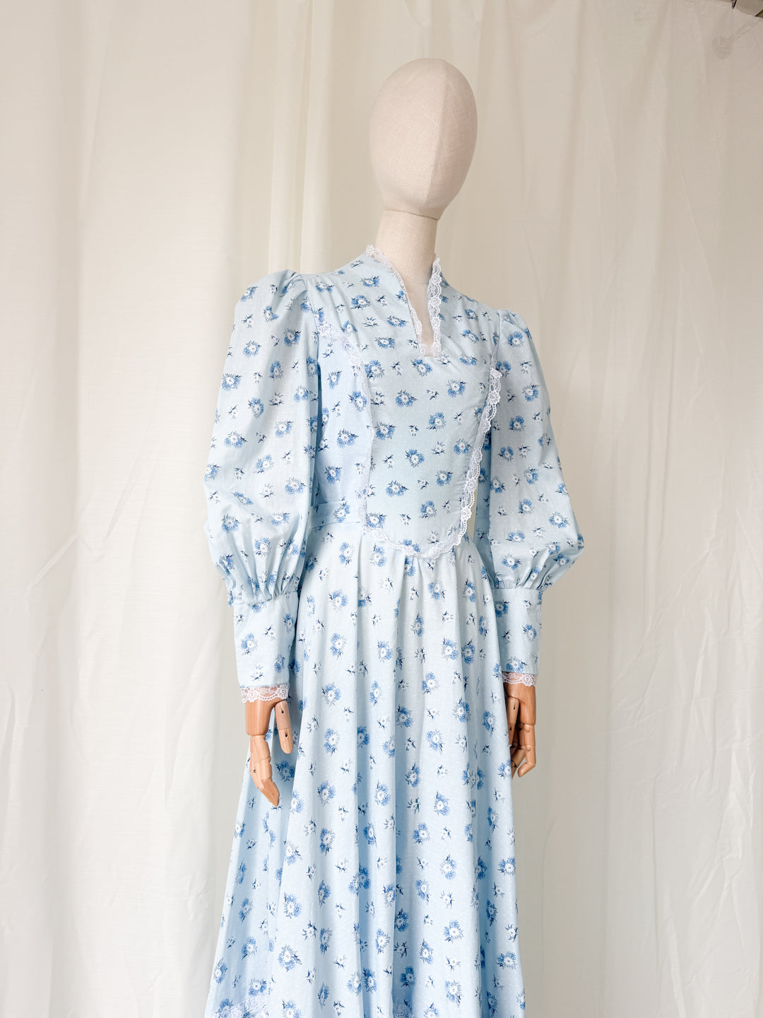 Beautiful 1970s Handmade Gunne Sax Style Cotton Prairie Maxi Dress