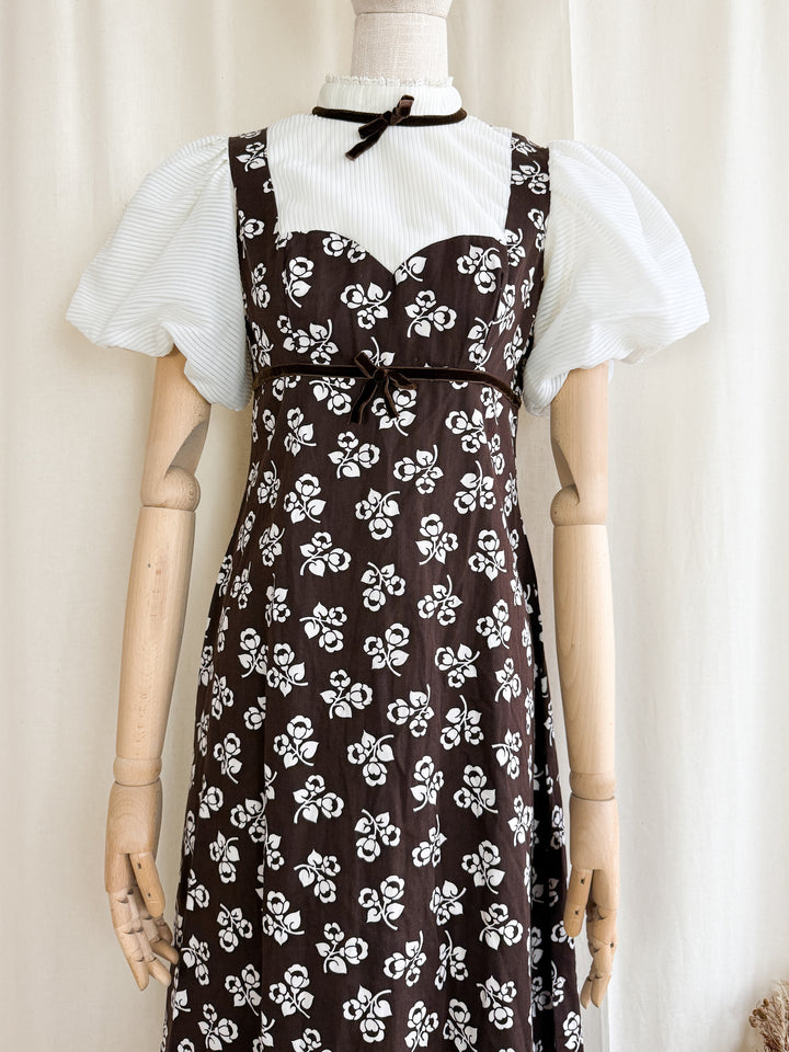 Sweet Stunning 1970s Puff Sleeve Floral Cotton Prairie Maxi Dress