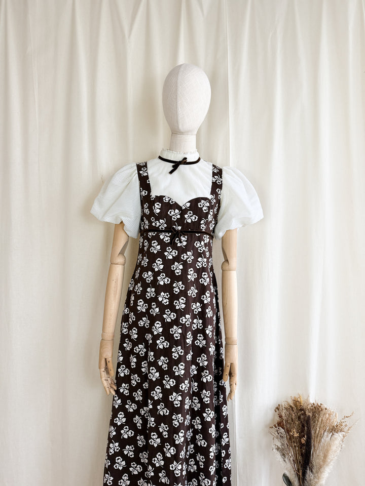 Sweet Stunning 1970s Puff Sleeve Floral Cotton Prairie Maxi Dress