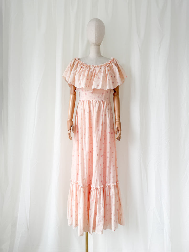 Beautiful 1970s Peach Cotton Off Shoulder Maxi Dress