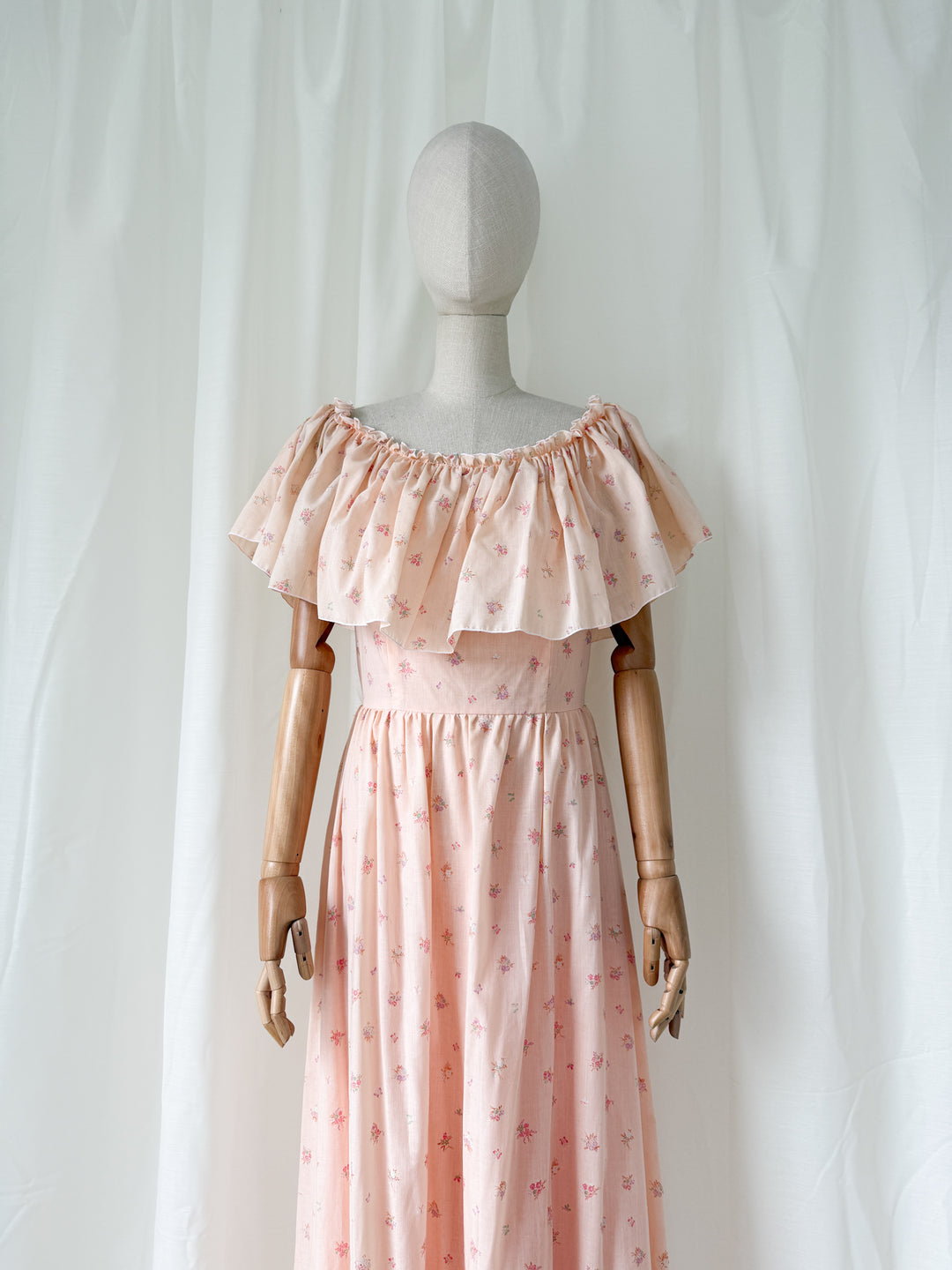 Beautiful 1970s Peach Cotton Off Shoulder Maxi Dress