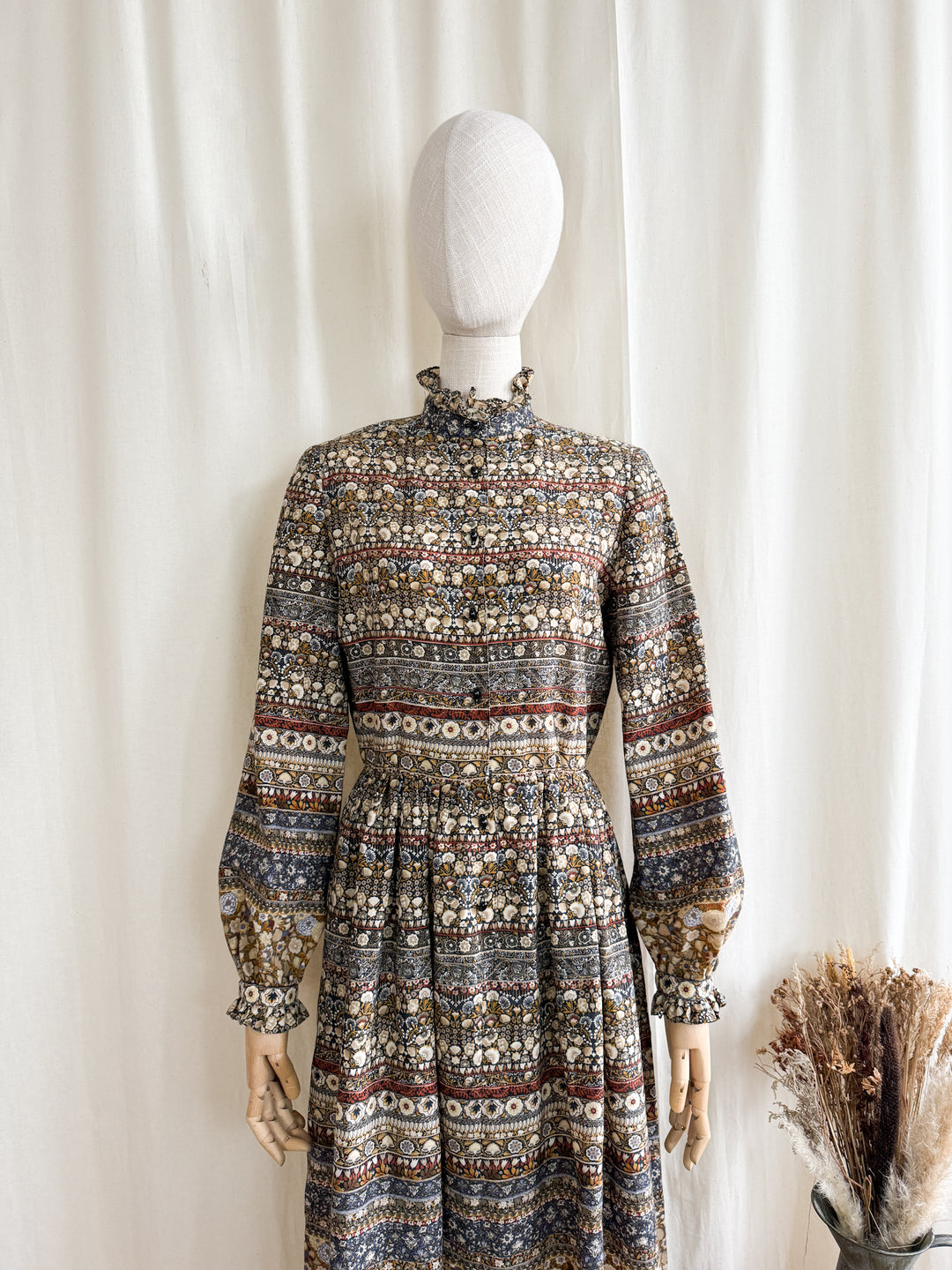 Insane 1970s Jaeger Wool Midi Dress