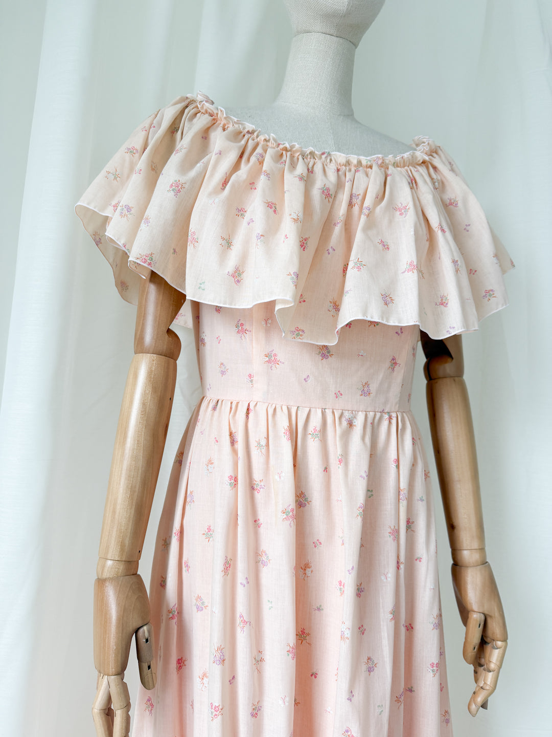 Beautiful 1970s Peach Cotton Off Shoulder Maxi Dress