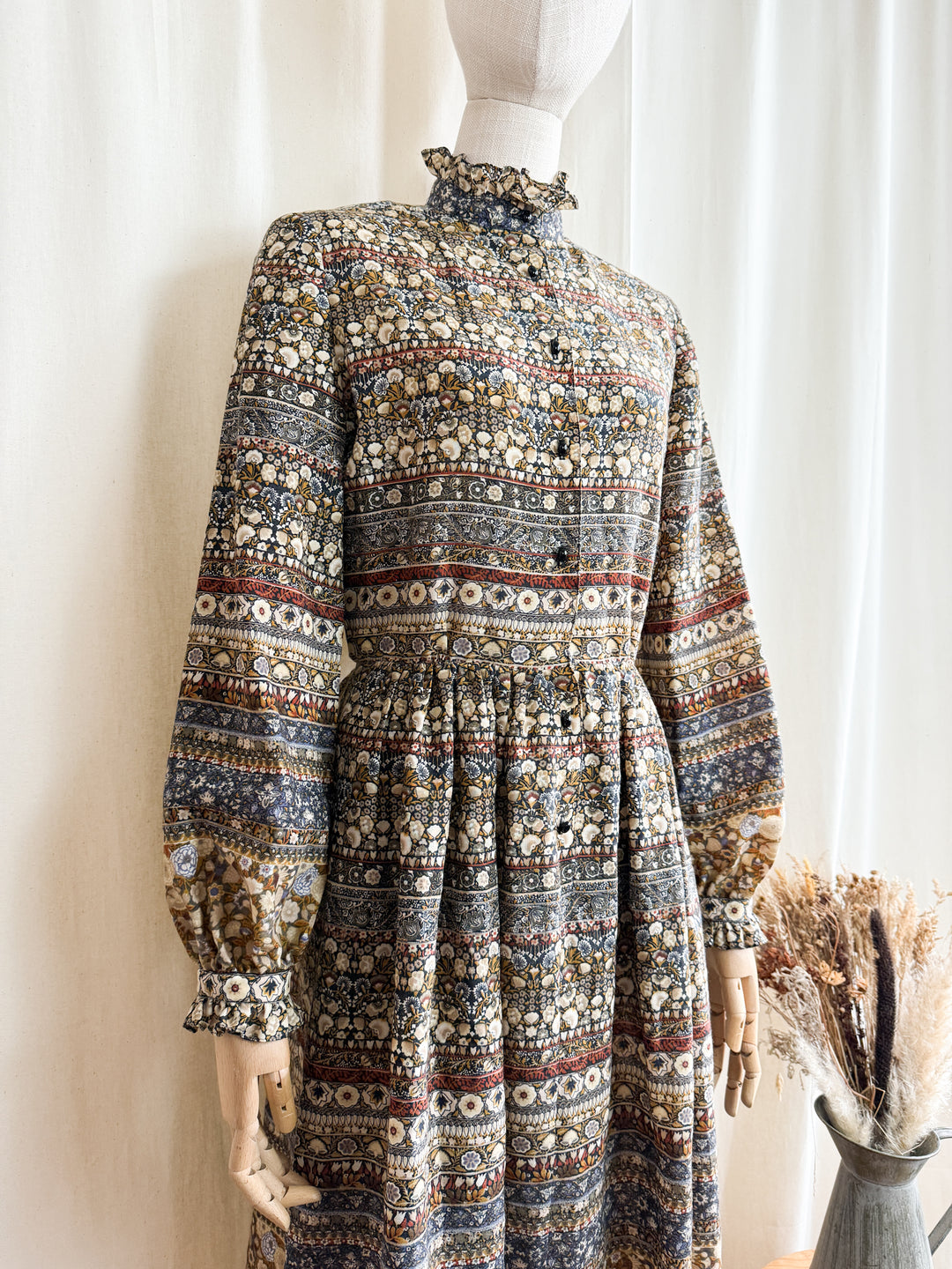 Insane 1970s Jaeger Wool Midi Dress