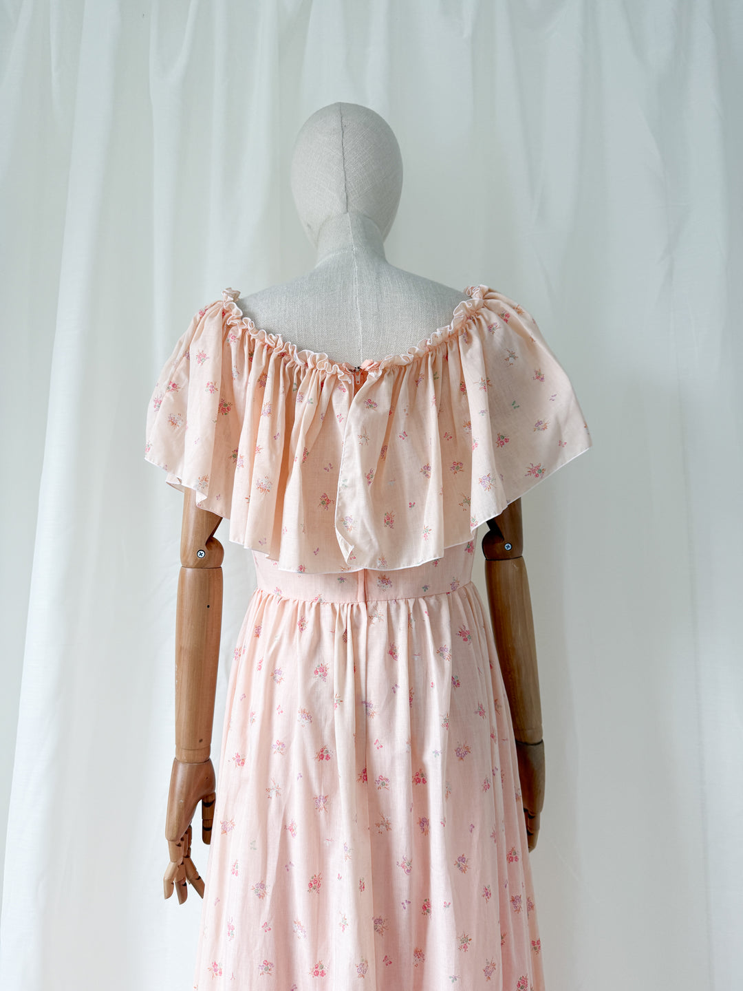 Beautiful 1970s Peach Cotton Off Shoulder Maxi Dress