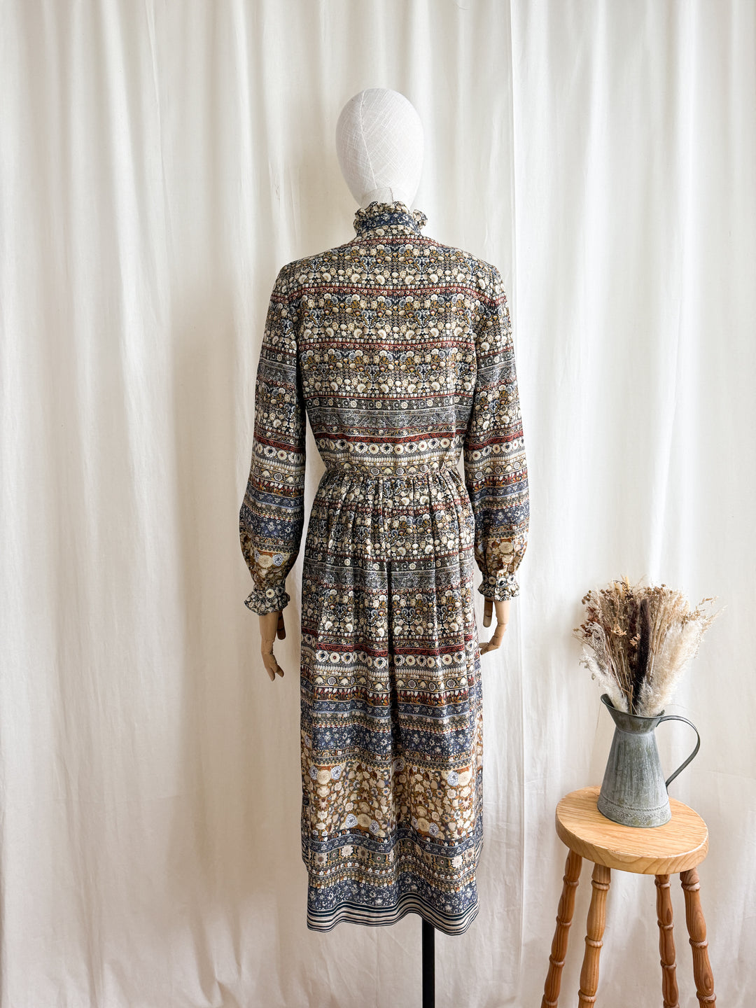 Insane 1970s Jaeger Wool Midi Dress