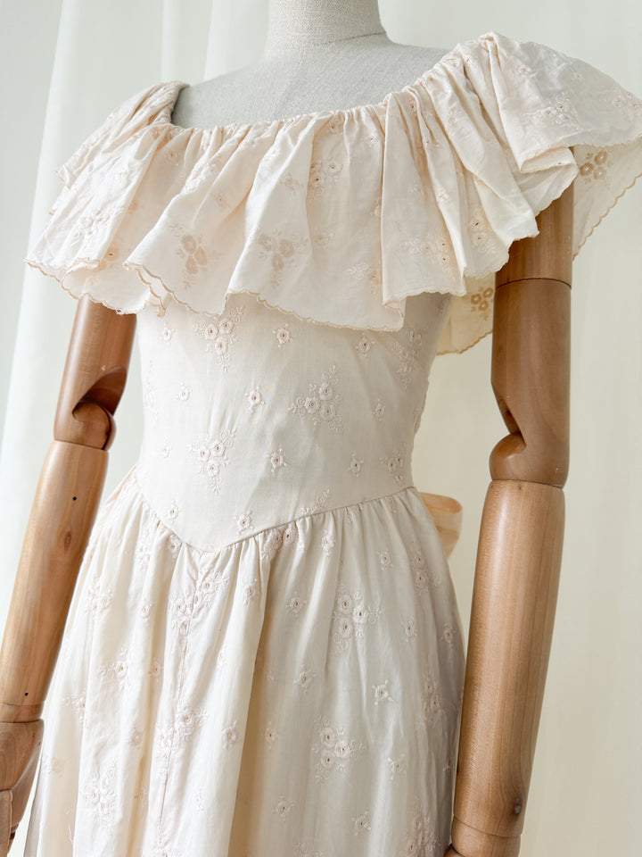 Breathtaking Heavy Embroidered Cotton 1970s Blush Pink Maxi Dress