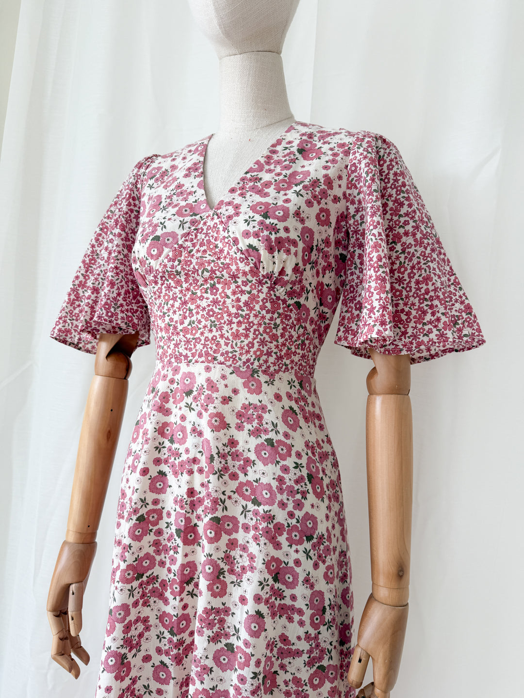 Stunning Rare 1970s Floral Cotton Angel Sleeve Bohemian Maxi Dress