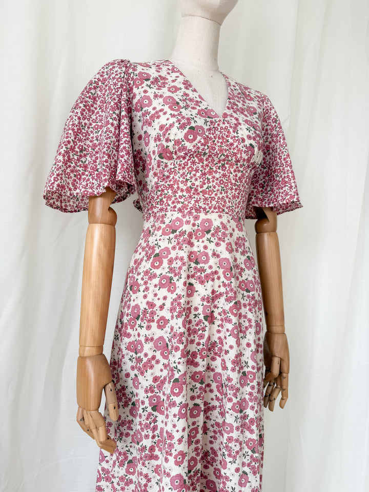 Stunning Rare 1970s Floral Cotton Angel Sleeve Bohemian Maxi Dress