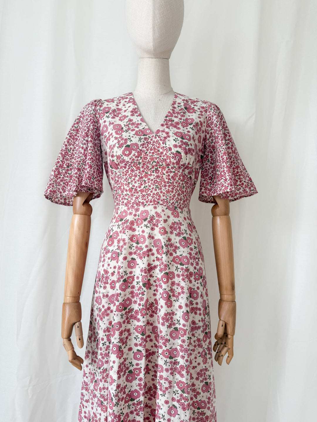 Stunning Rare 1970s Floral Cotton Angel Sleeve Bohemian Maxi Dress