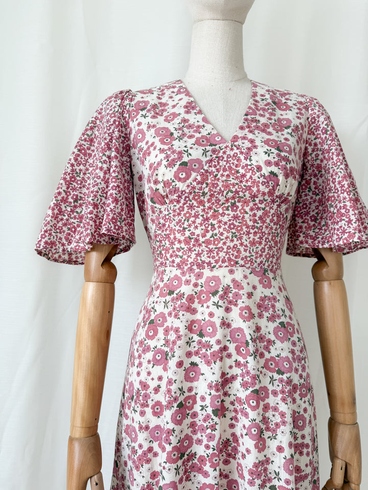 Stunning Rare 1970s Floral Cotton Angel Sleeve Bohemian Maxi Dress