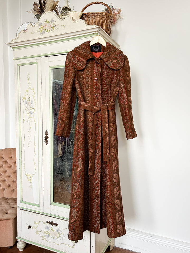 Tapestry Holy Grail Rare 70s Coat