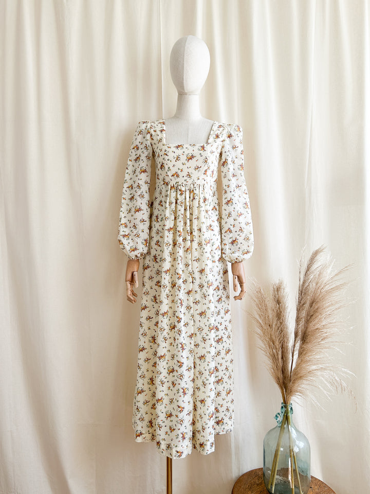 Gorgeous Novelty Print Handmade 1970s Cotton Prairie Dress