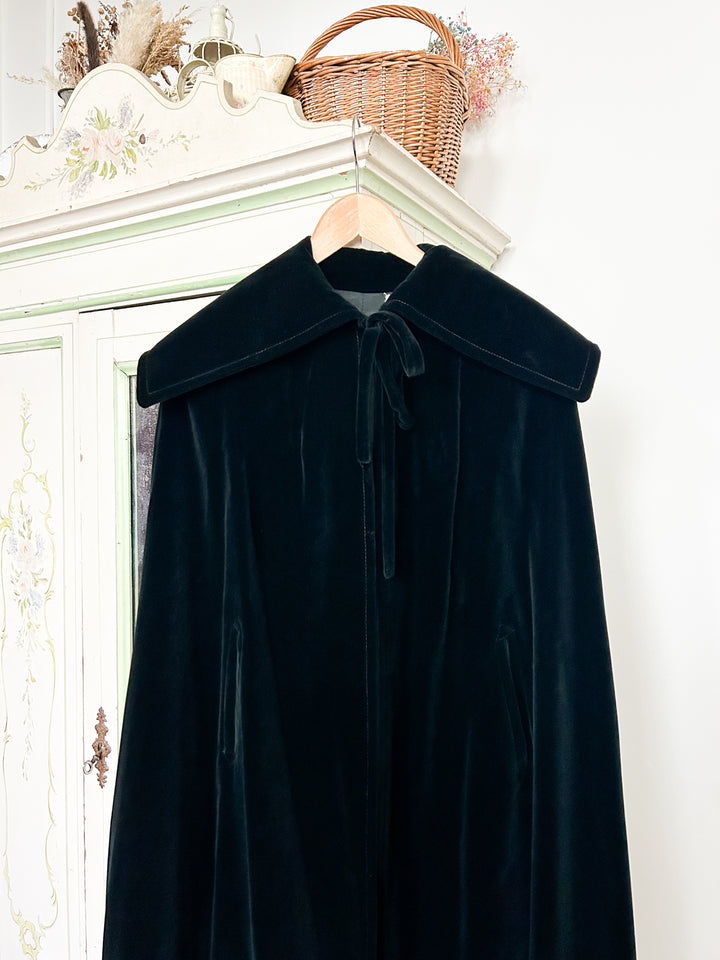 Hollow Holy Grail Rare 70s Cotton Velvet Cloak