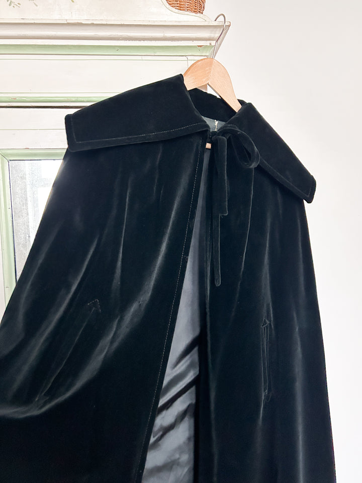 Hollow Holy Grail Rare 70s Cotton Velvet Cloak