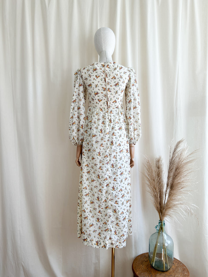 Gorgeous Novelty Print Handmade 1970s Cotton Prairie Dress