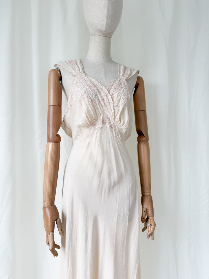 Beautiful Rare 1930s Soft Pink Embroidered Silk Nightgown Slip Dress