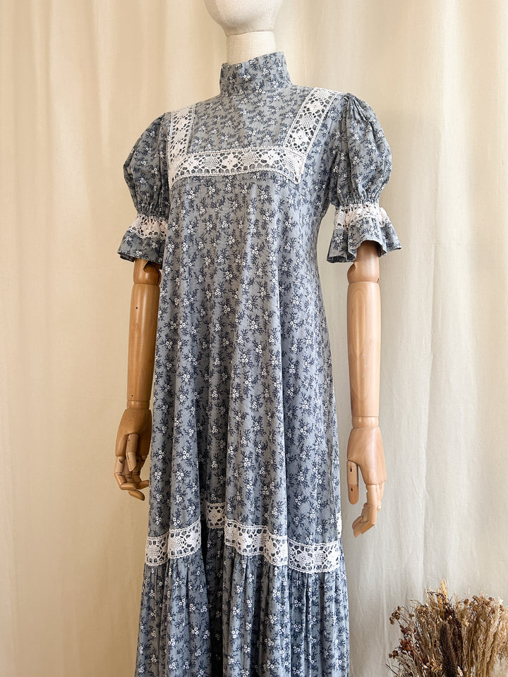 Preciously Rare Early 70s Laura Ashley Cotton Prairie Dress