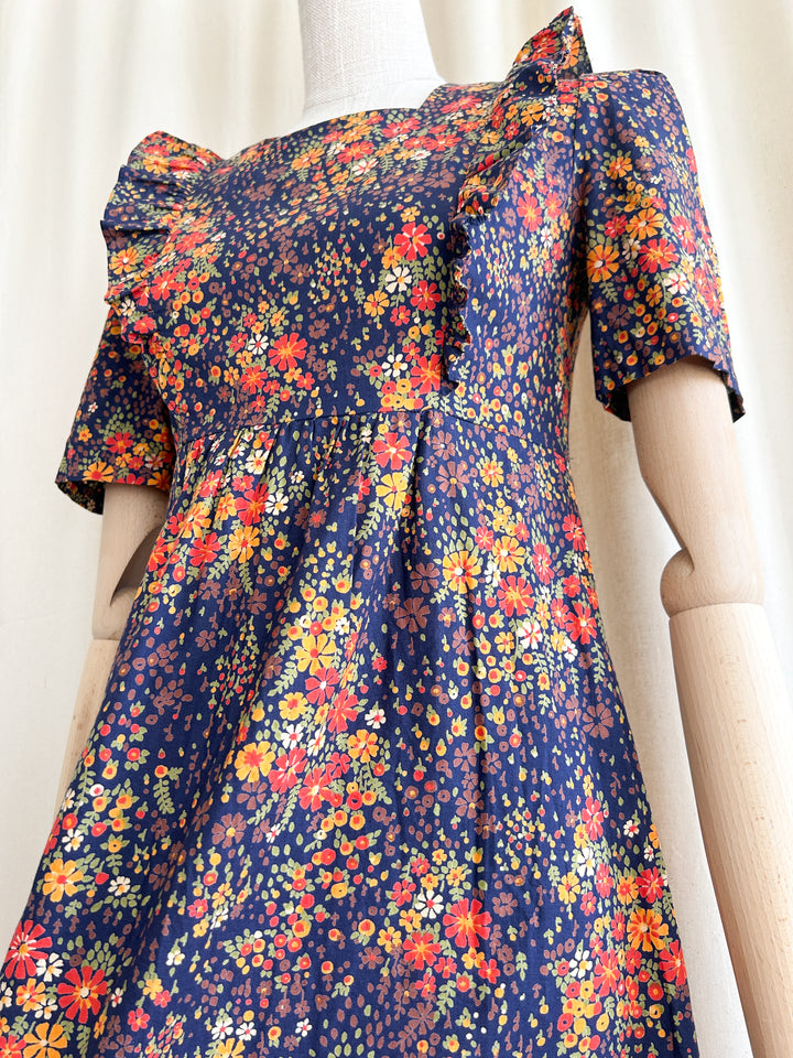 Beautiful Vibrant Scattered Floral 1970s Cotton Prairie Dress