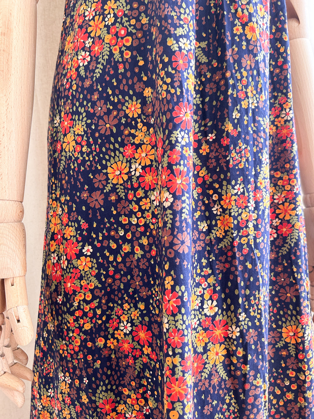 Beautiful Vibrant Scattered Floral 1970s Cotton Prairie Dress