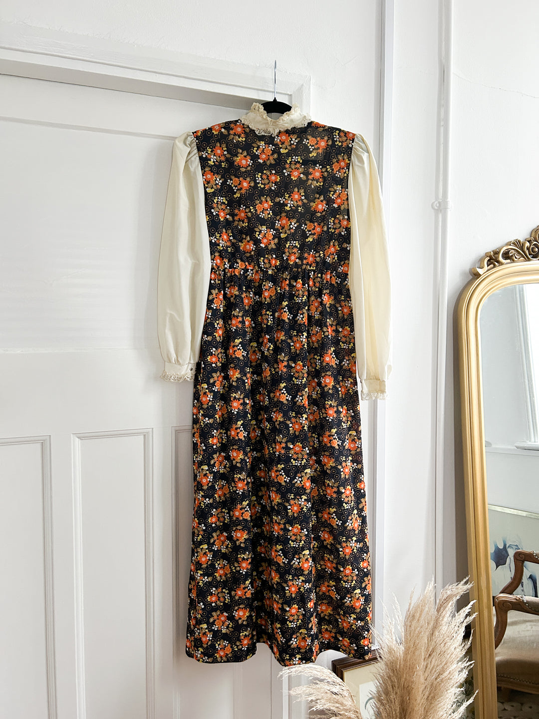 CUTE 70S FLORAL PRAIRIE DRESS APPROX UK SIZE 12