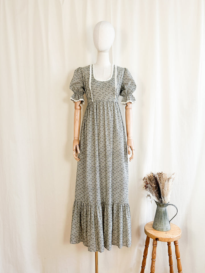 Stunning Rare 70s Romantic Cotton Prairie Dress