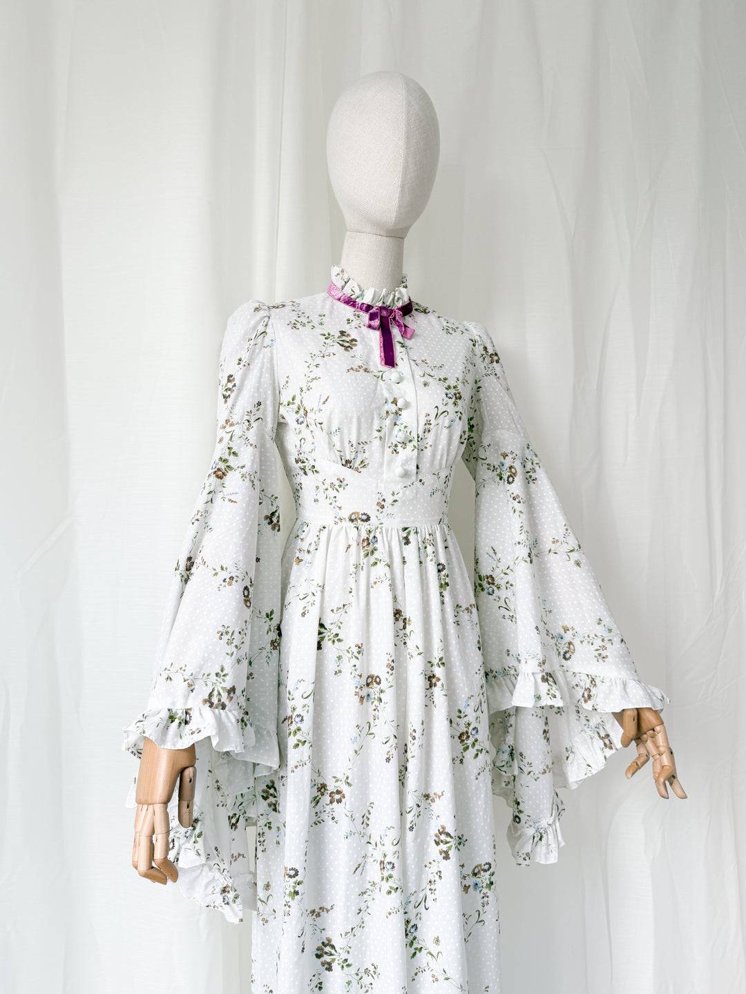 Ethereal Heavenly Angel Sleeve 1970s Cotton Maxi Dress