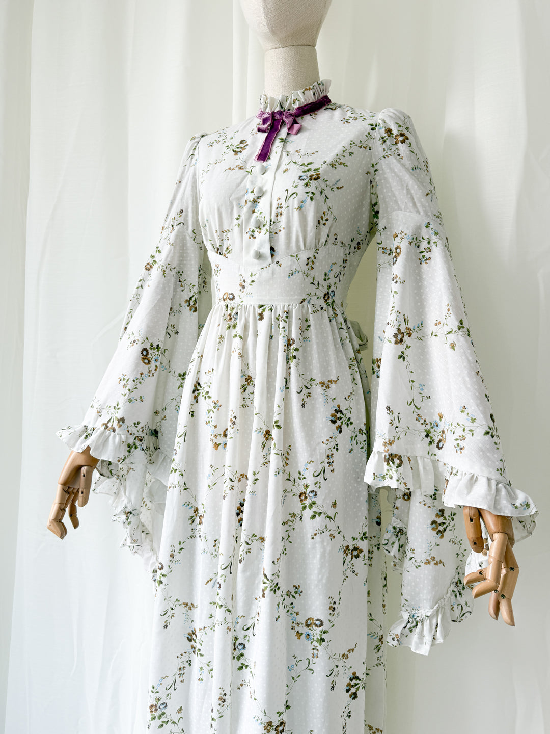 Ethereal Heavenly Angel Sleeve 1970s Cotton Maxi Dress