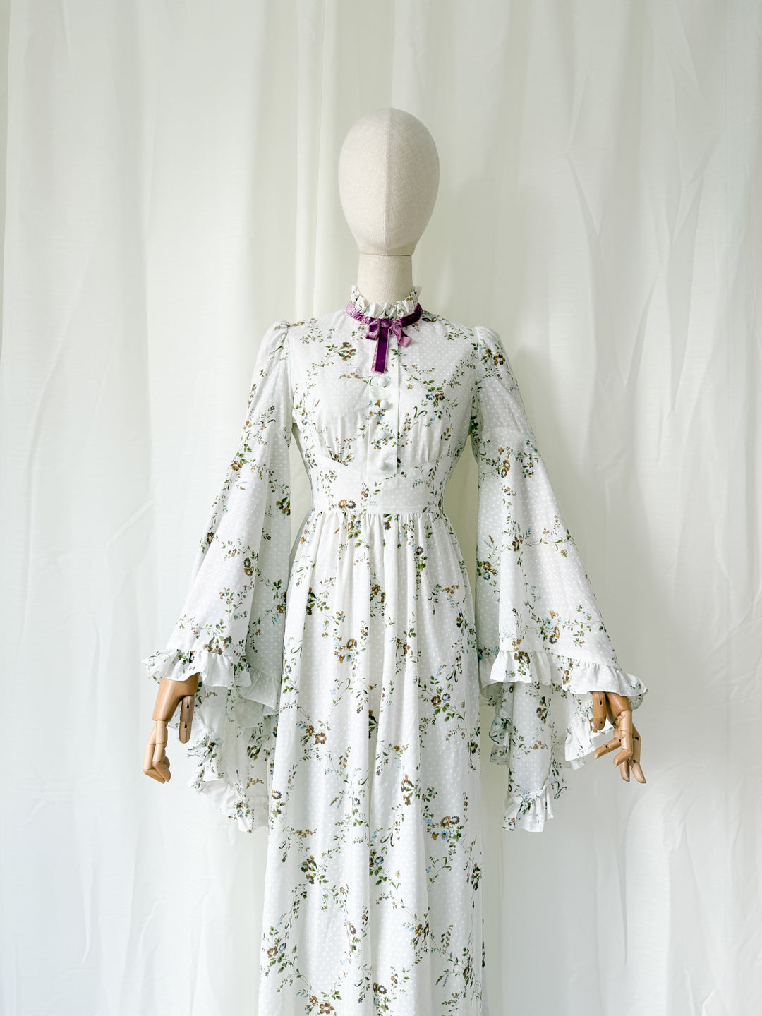 Ethereal Heavenly Angel Sleeve 1970s Cotton Maxi Dress