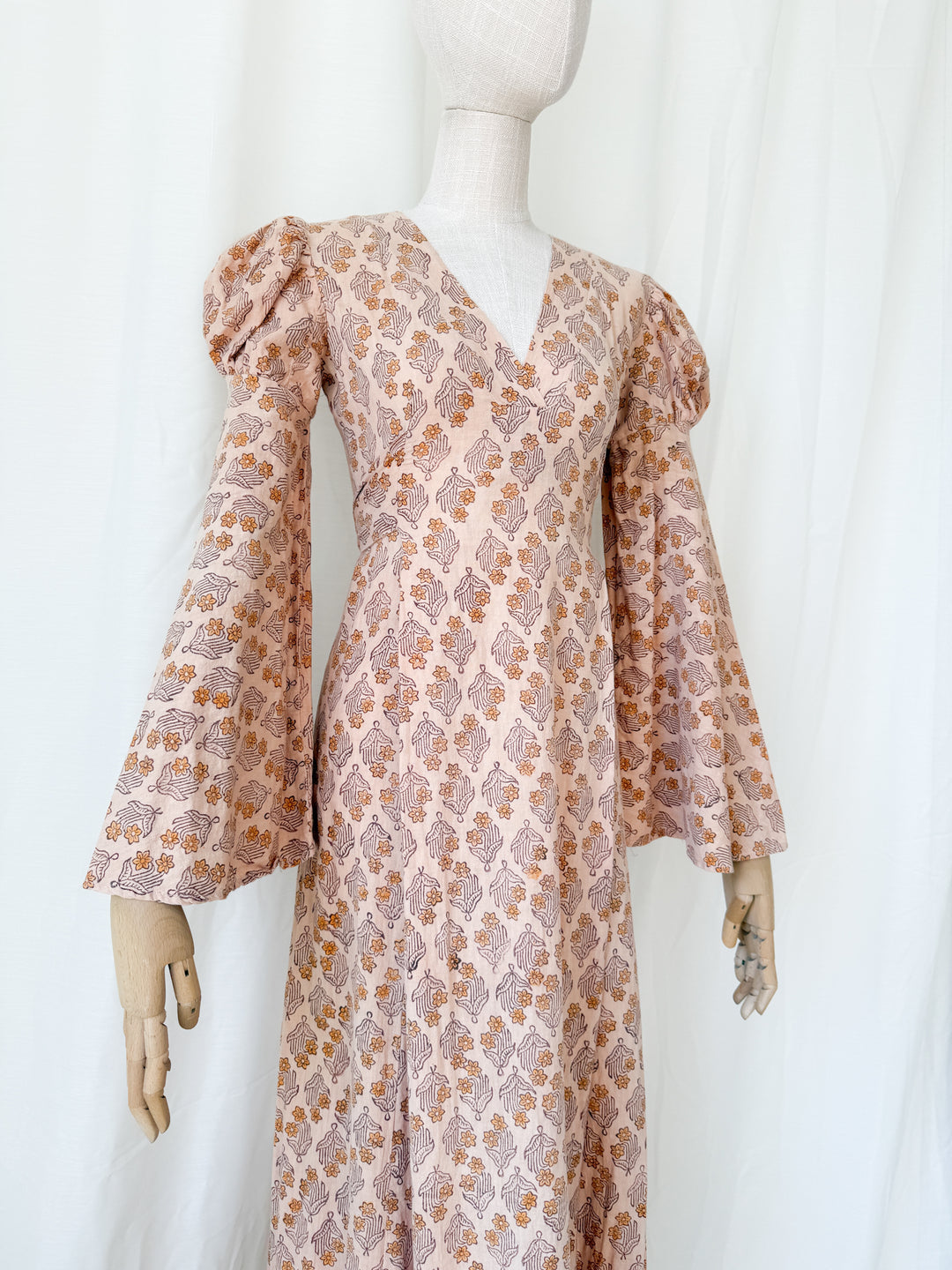 Divine Holy Grail Rare Indian Imports 1970s Bohemian Cotton Maxi Dress