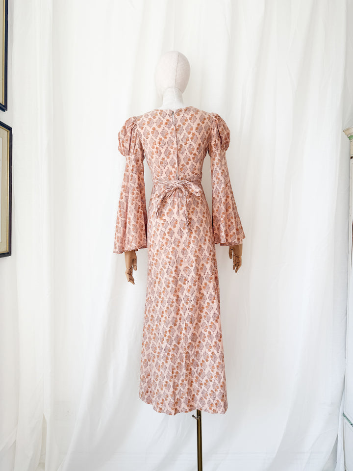 Divine Holy Grail Rare Indian Imports 1970s Bohemian Cotton Maxi Dress