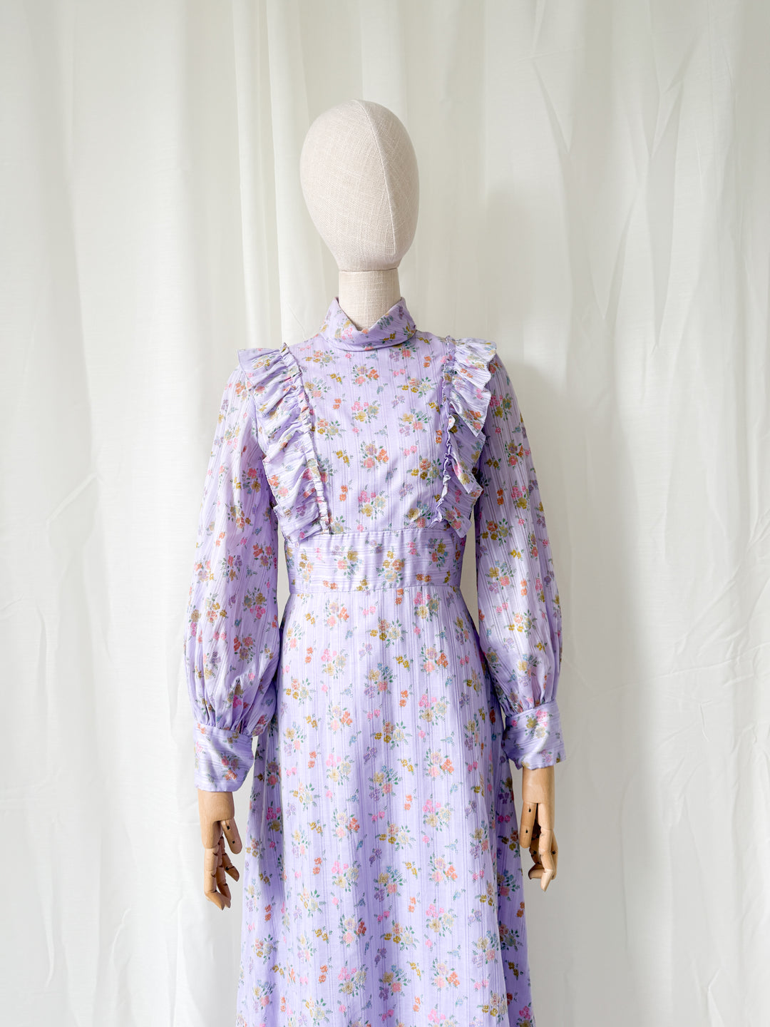 Stunning 1970s Lilac Floral Cotton Maxi Dress by Ellis