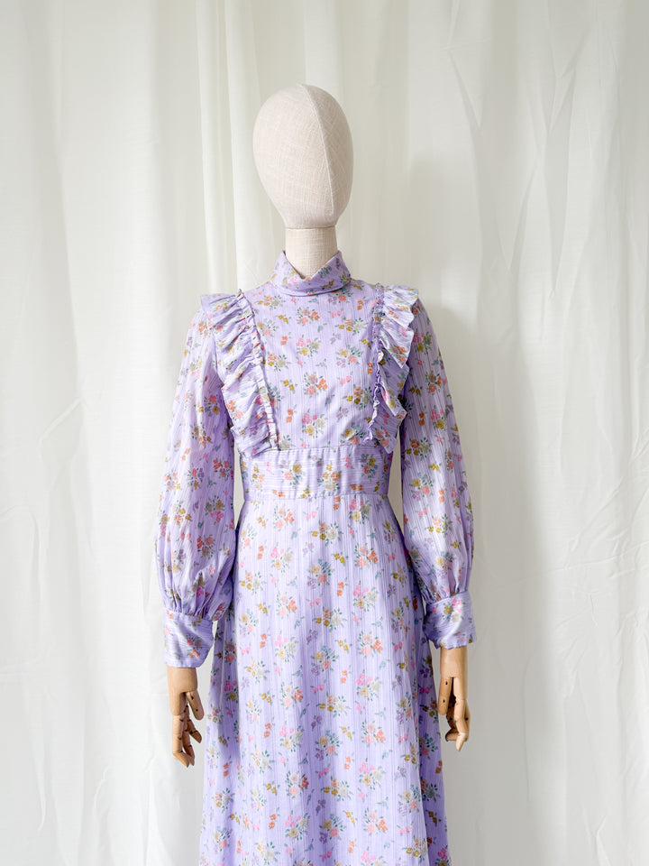 Stunning 1970s Lilac Floral Cotton Maxi Dress by Ellis