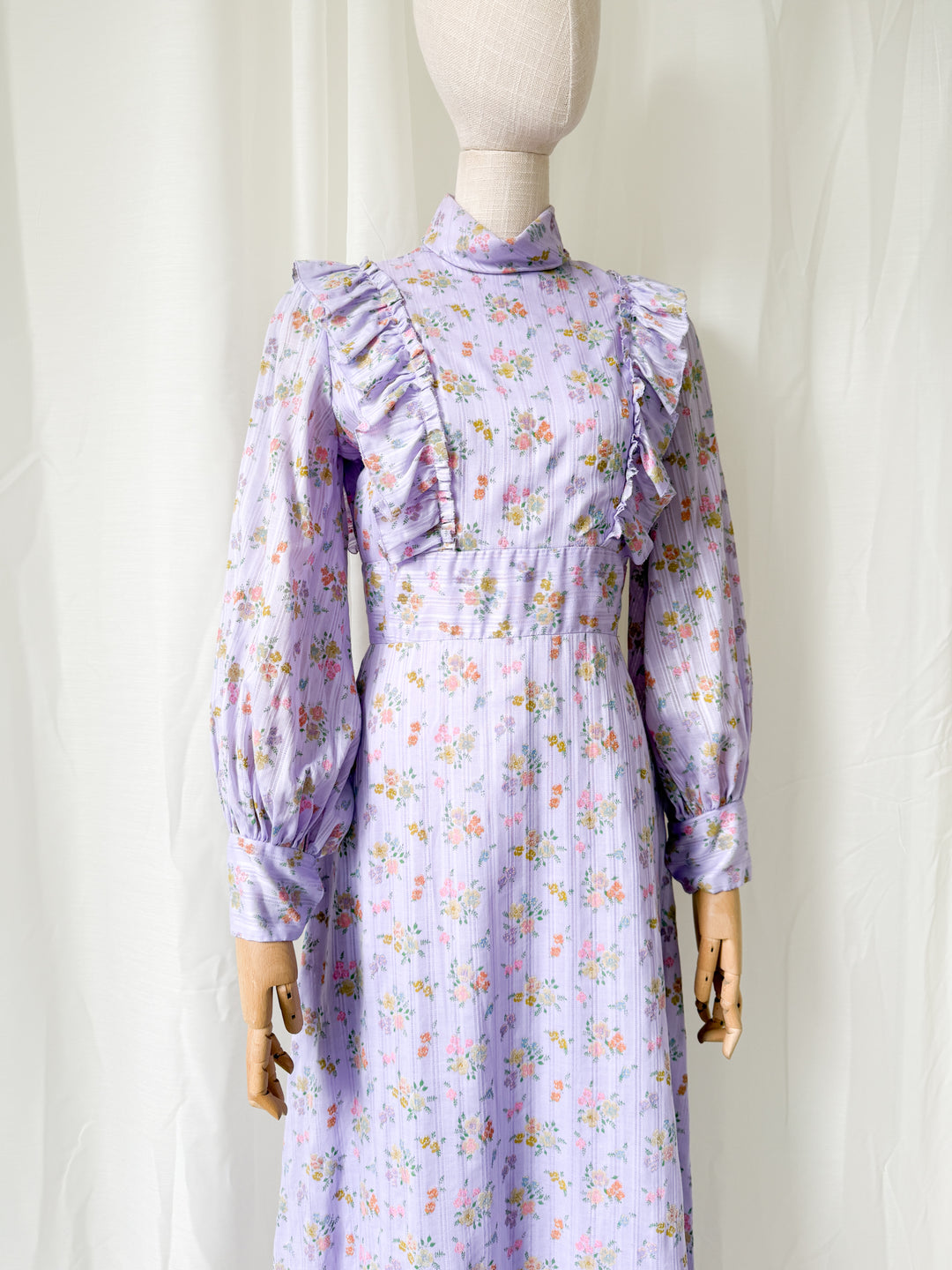 Stunning 1970s Lilac Floral Cotton Maxi Dress by Ellis