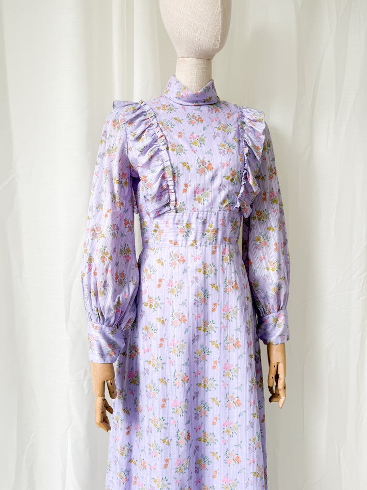 Stunning 1970s Lilac Floral Cotton Maxi Dress by Ellis
