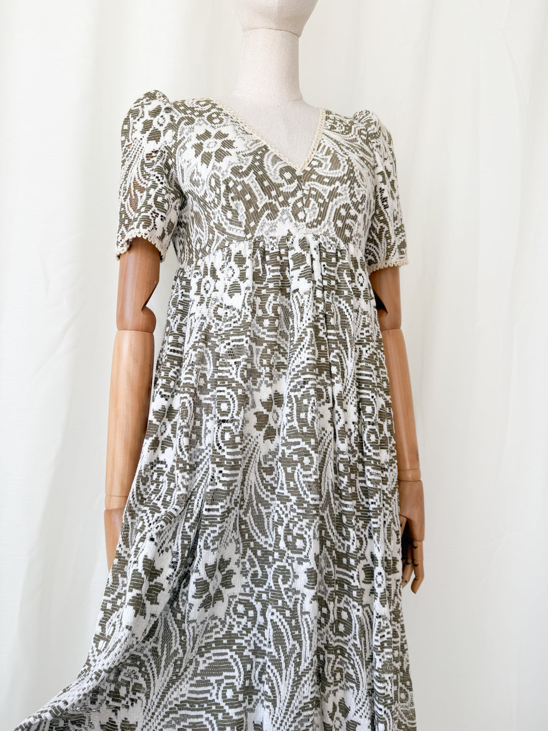 Utterly Gorgeous 1970s Full Cotton Lace Maxi Dress