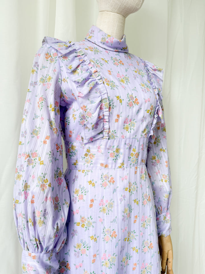 Stunning 1970s Lilac Floral Cotton Maxi Dress by Ellis