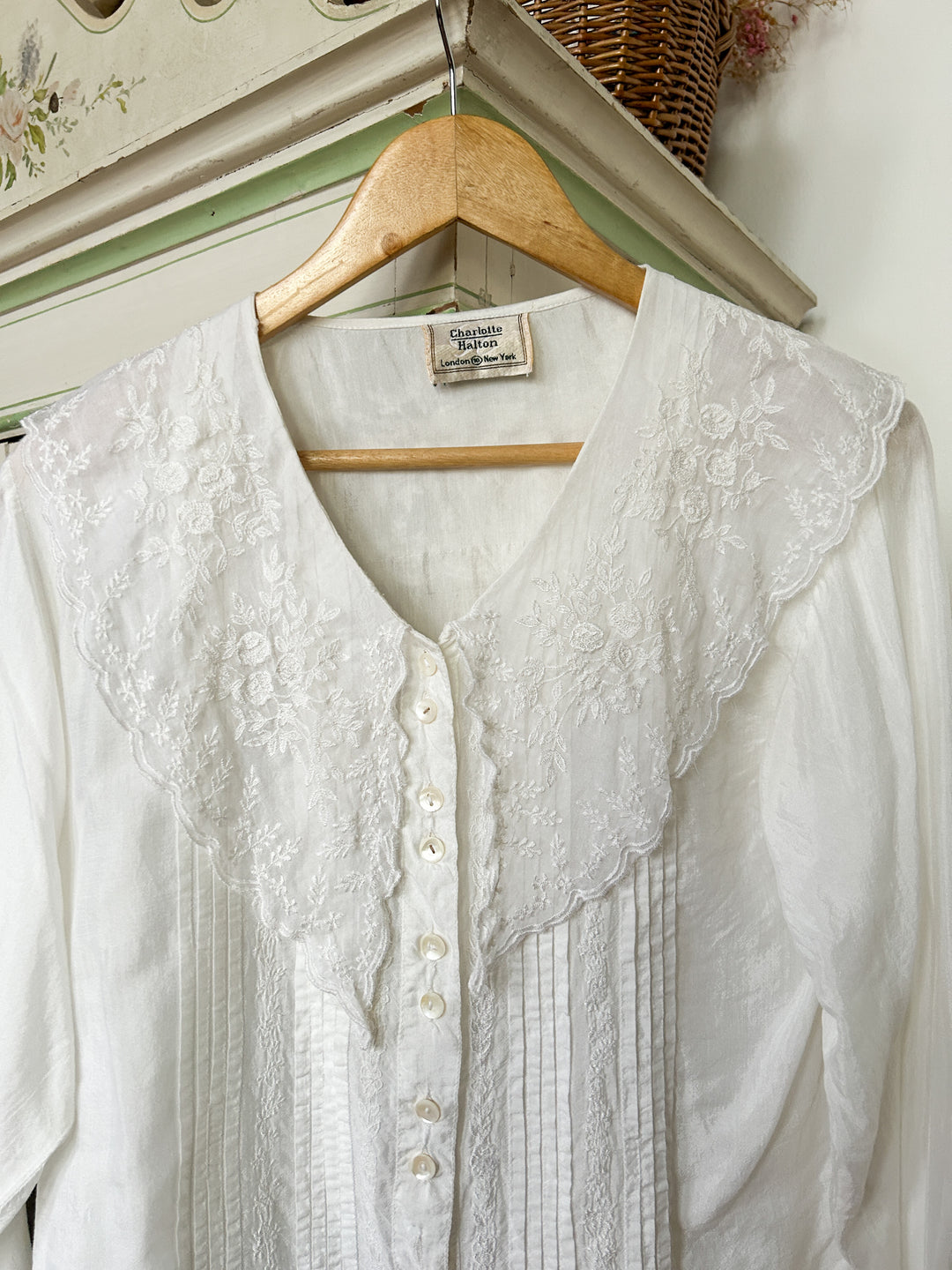 Shell Rare Lace Collar 80s Blouse