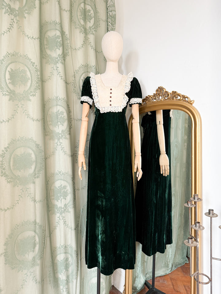 POISON ~ HAUNTING RARE LATE 1960S GREEN VELVET LACE BIB MAXI DRESS