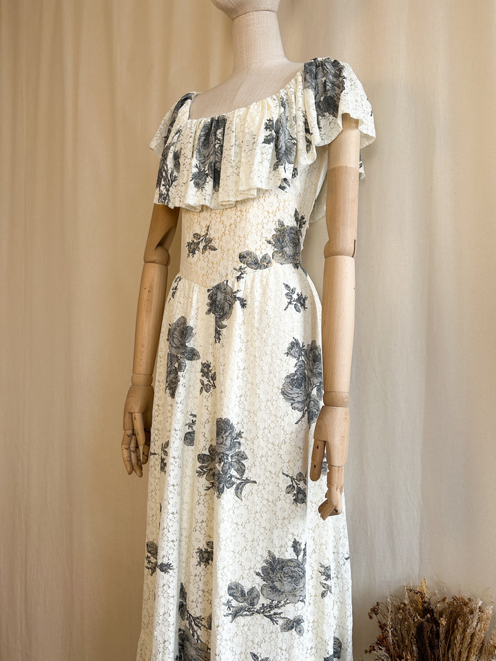 Whimsical Heavenly 70s Lace Maxi Dress