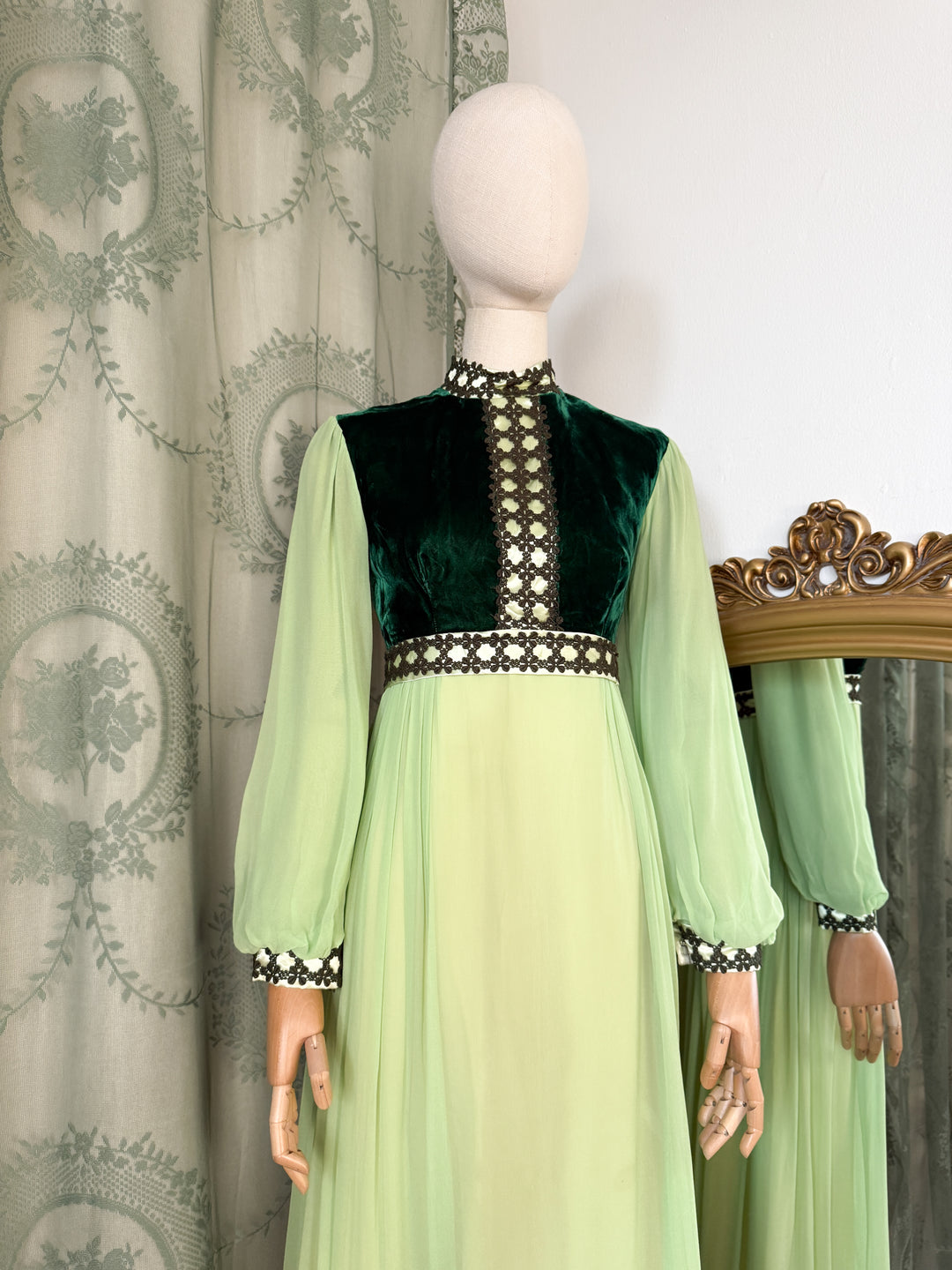 HEMLOCK ~ DIVINE VELVET AND CHIFFON LATE 1960S MEDIEVAL MAXI DRESS