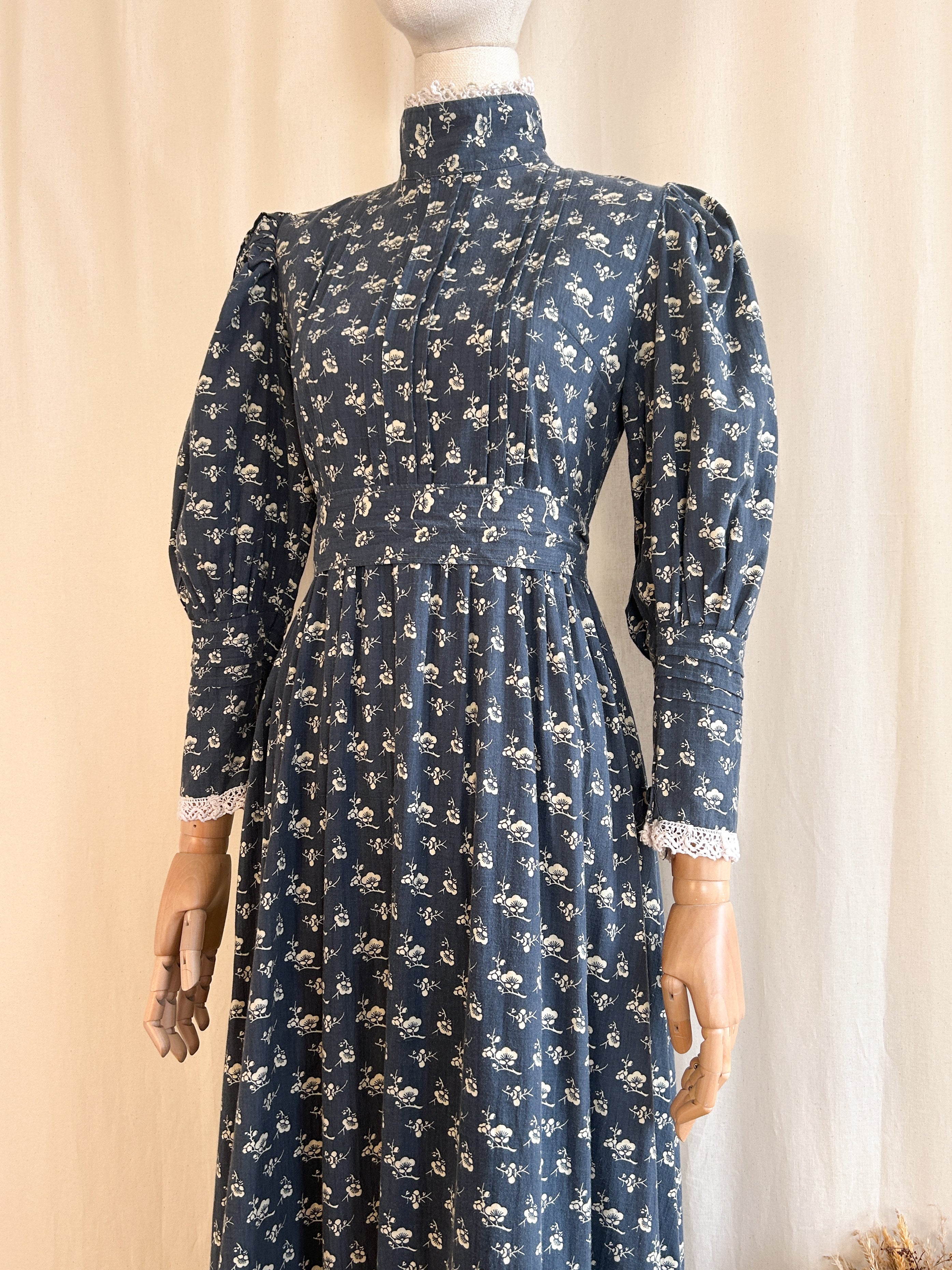 Divine Holy Grail Rare 70s Laura Ashley Cotton Prairie Maxi Dress