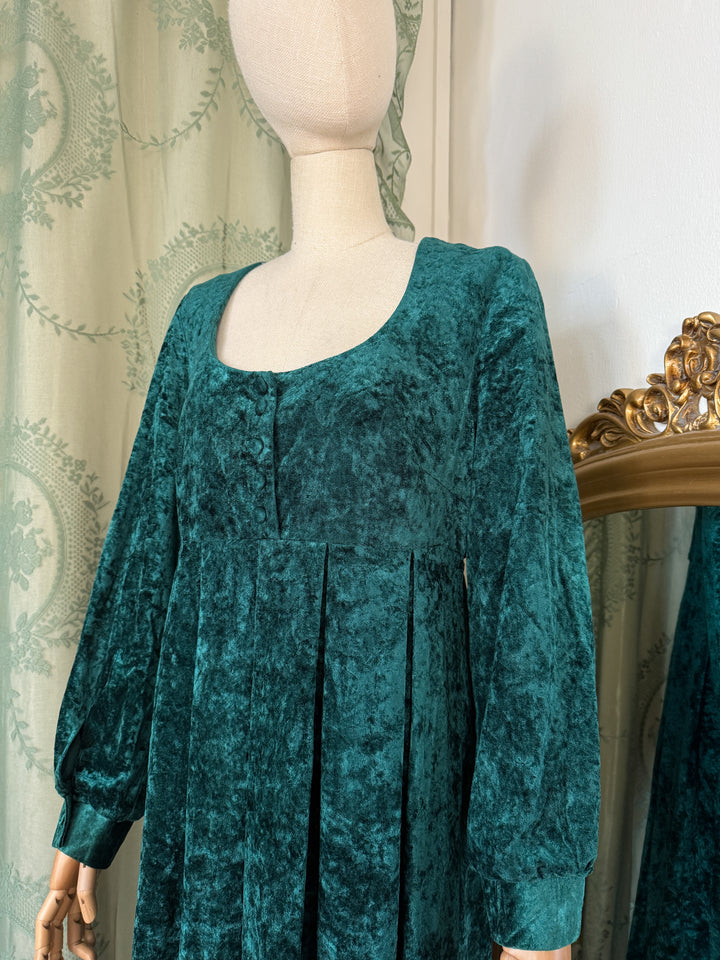 ALCHEMY ~ PRECIOUS LATE 1970S CRUSHED GREEN VELVET MIDAXI DRESS