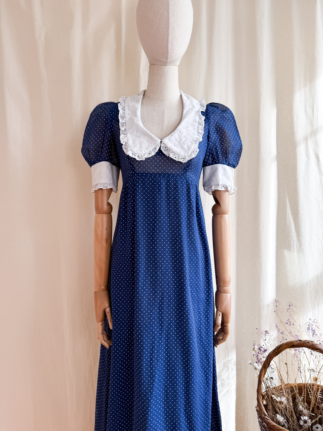 vintage peter pan collar dress Handmade Sailor Brown Plaid Twirl Girls size 6 and easy to style Vintage 1960s Red Velvet Dress
