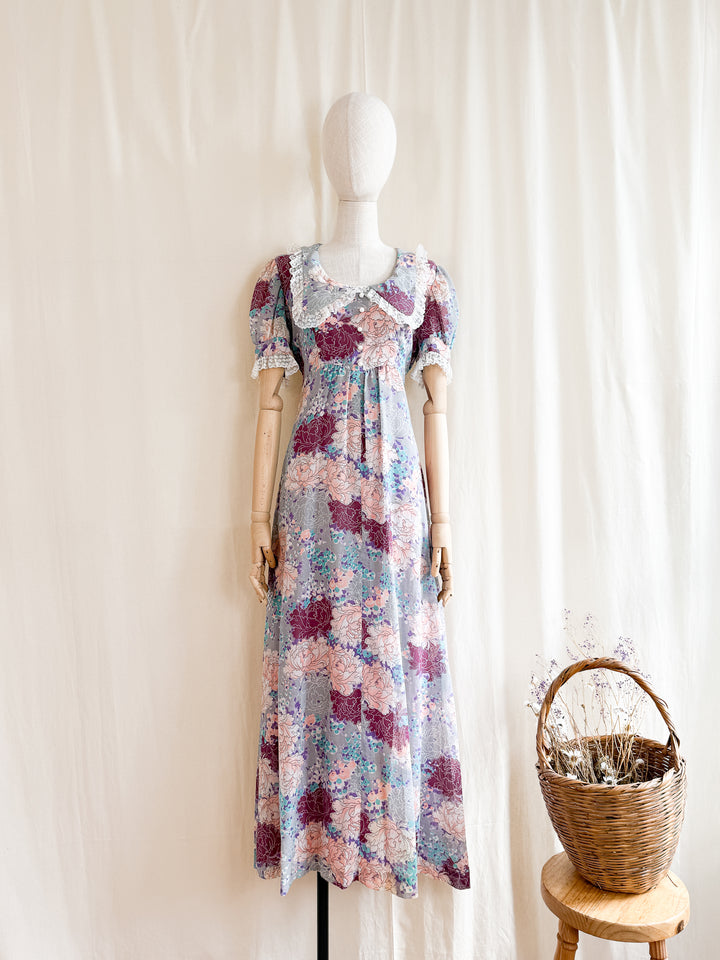 Gorgeous 70s Floral Cotton Lace Trimmed Collar Maxi Dress