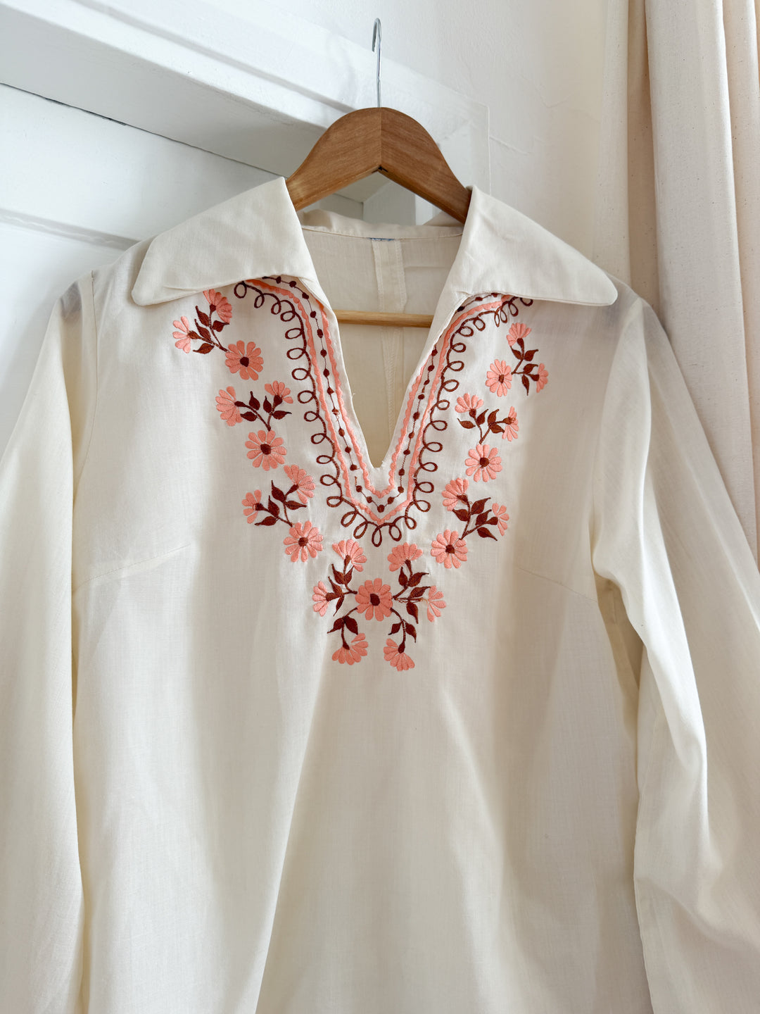 Gorgeous 70s Embroidered Bohemian Top