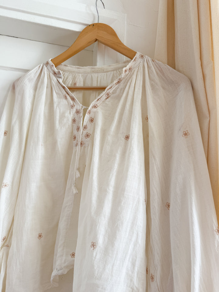 Heavenly Rare 70s Fine Indian Cotton Balloon Sleeve Bohemian Blouse