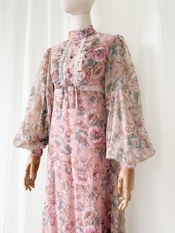 Pretty Dusky Pink Floral 1970s Cotton Maxi Dress