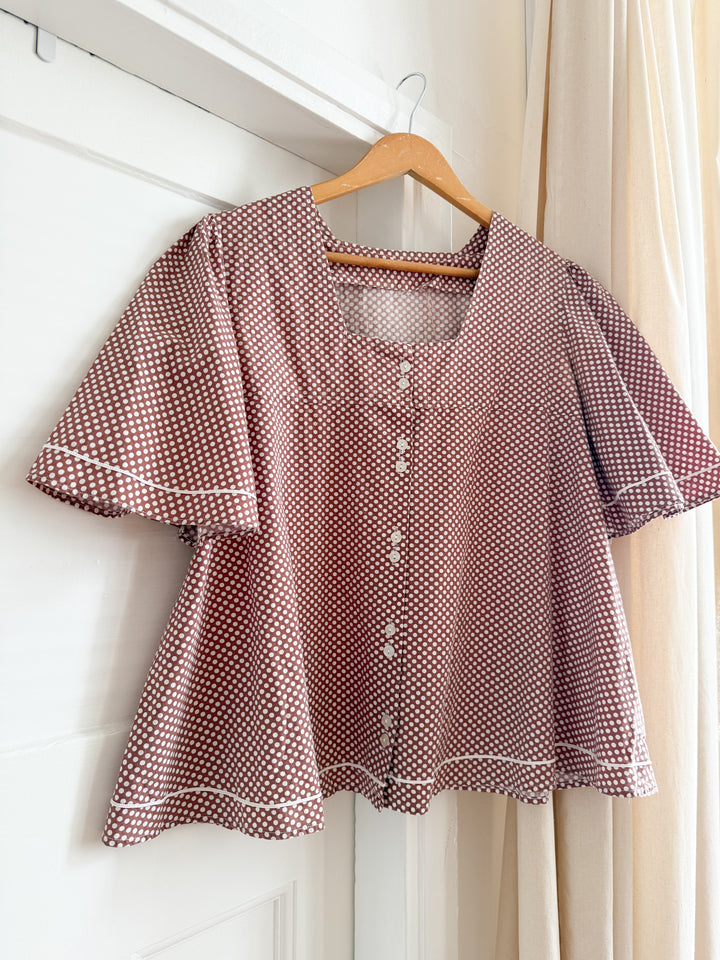 Gorgeous 70s Flutter Sleeve Polkadot Brown Smock Top