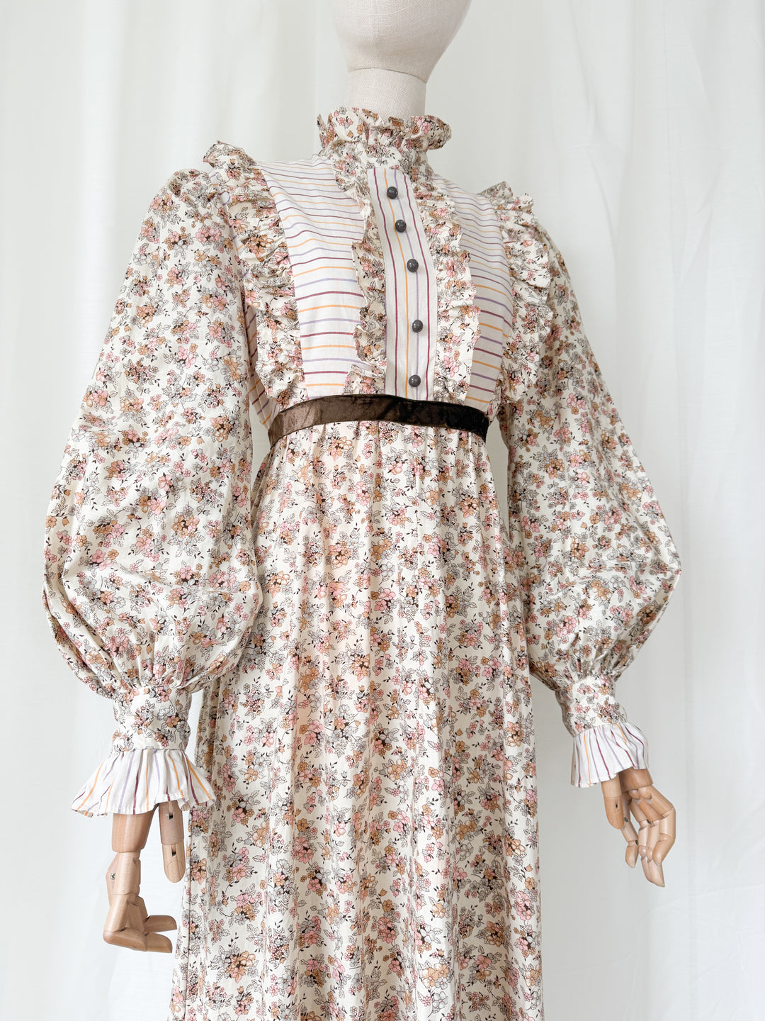 Incredible Rare Precious 1970s Gina Fratini for Fiona Dresses Cotton Maxi Dress